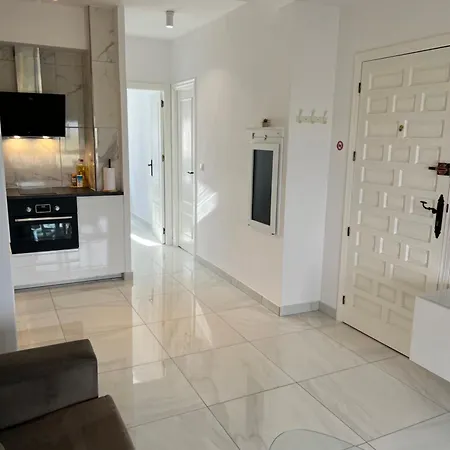 Apartment Nowoczesny Apartament Blisko Morza Z Duzym Basenem